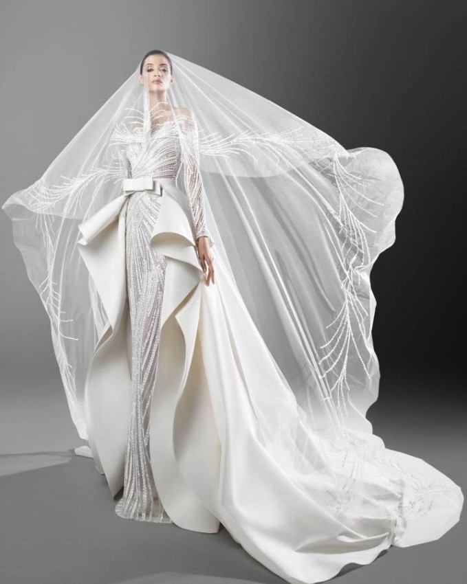 لعروس 2021..هذه أبرز فساتين زفاف دور الأزياء العالمية