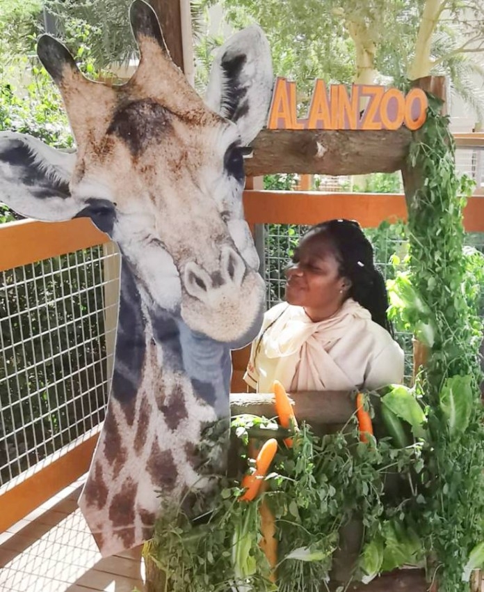 حديقة الحيوانات بالعين تحتفل بعيد ميلاد الزرافة جانو