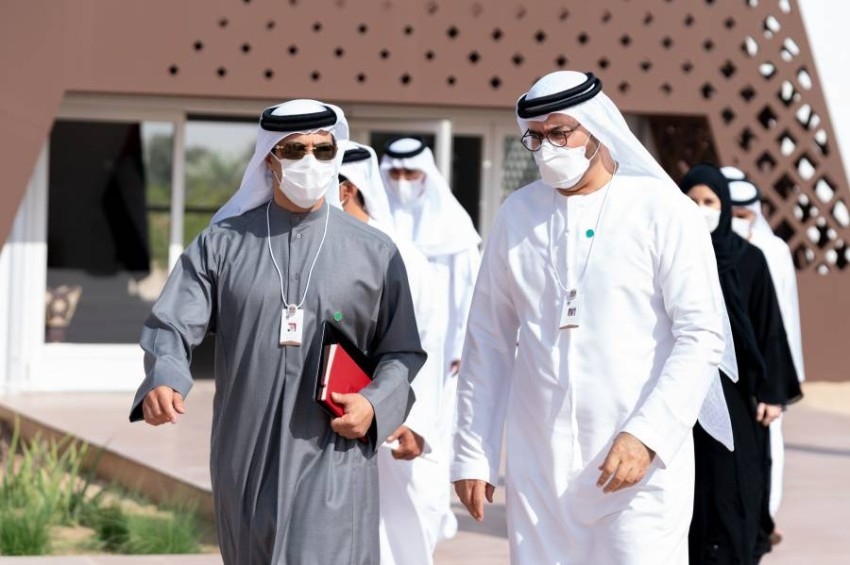 «خلوة عام الخمسين» تبحث تعزيز تنافسية الإمارات عالمياً بالقطاعات ذات الأولوية