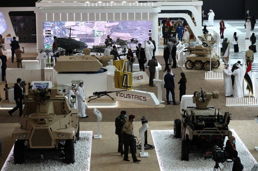 استحواذ محلي.. 18 مليار درهم صفقات القوات المسلحة الإماراتية بآيدكس في 3 أيام