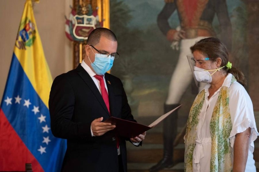 فنزويلا تطرد سفيرة الاتحاد الأوروبي.. والأخير يطالب كراكاس بالتراجع