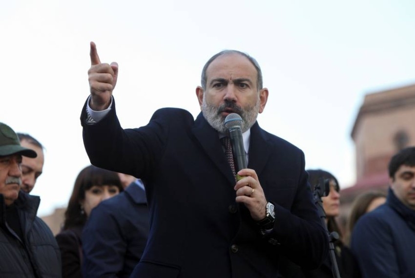 رئيس الوزراء الأرميني للجيش: «أطع الشعب وقم بواجبك»