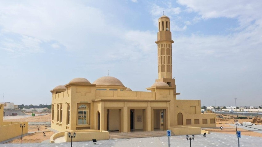 «إسلامية الشارقة» تفتتح مسجد «الشفاعة»