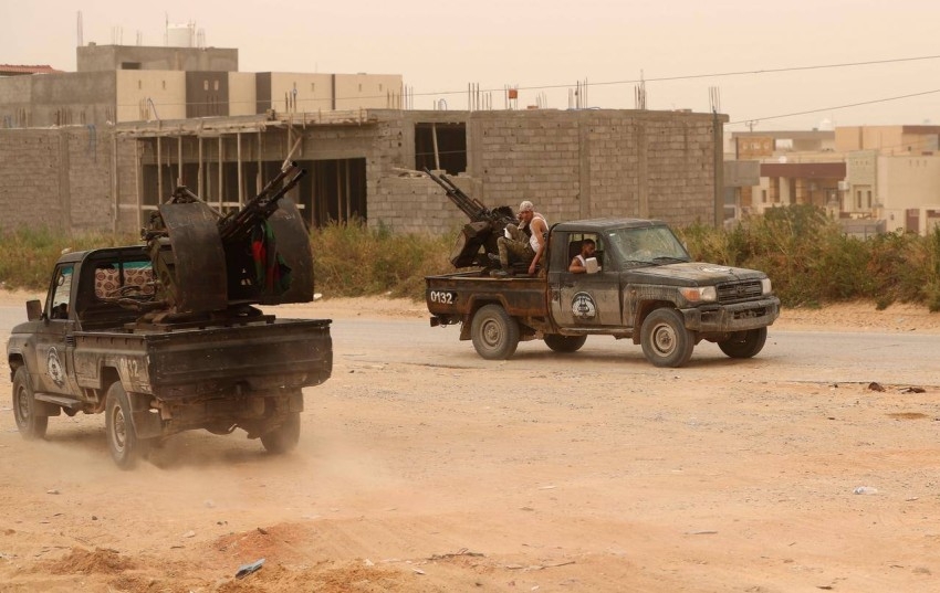 وصول طليعة وحدة مراقبين دوليين لوقف إطلاق النار إلى ليبيا