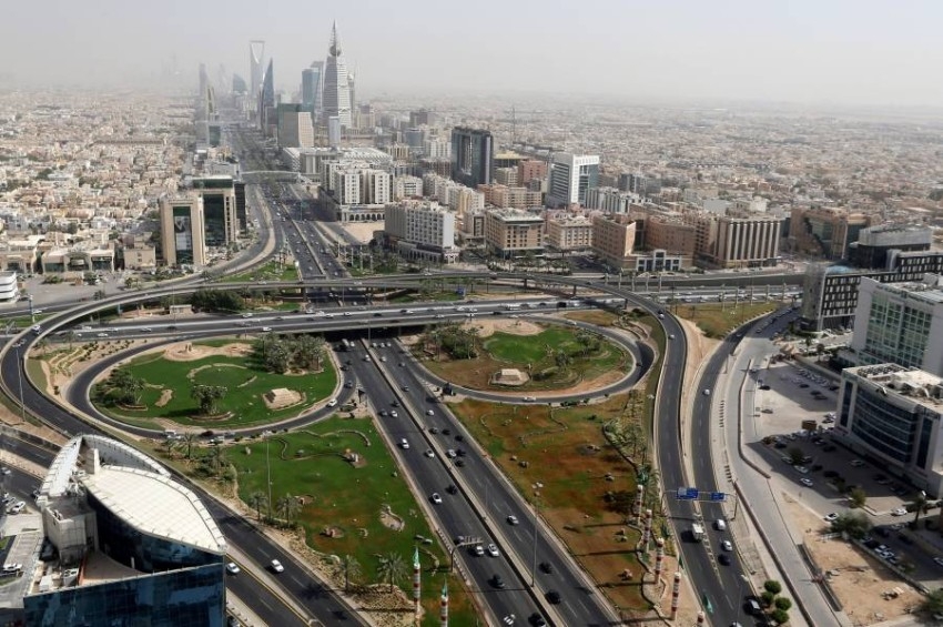 السعودية: كورونا تصيب 384 شخصاً خلال 24 ساعة نصفهم في الرياض