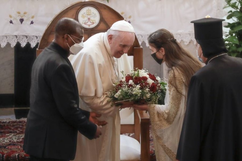 البابا يحث من بغداد على وقف «العنف والتطرف والتحزبات وعدم التسامح»