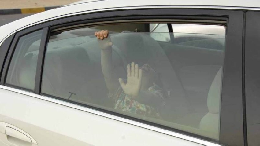 شرطة دبي: إنقاذ 26 طفلاً علقوا في مركبات ومنازل في شهر