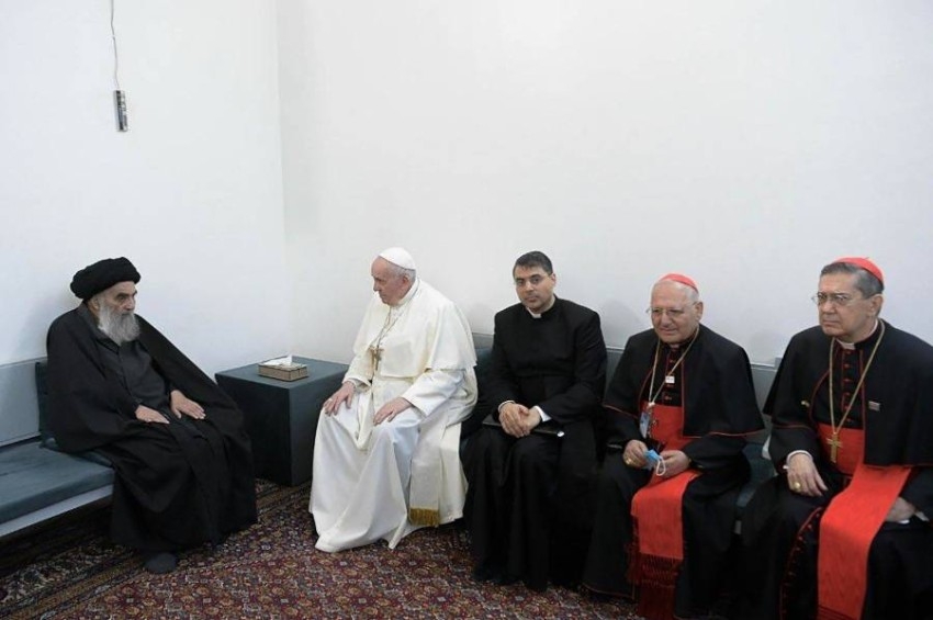 بابا الفاتيكان يعقد لقاء تاريخياً «مغلقاً» مع السيستاني في النجف