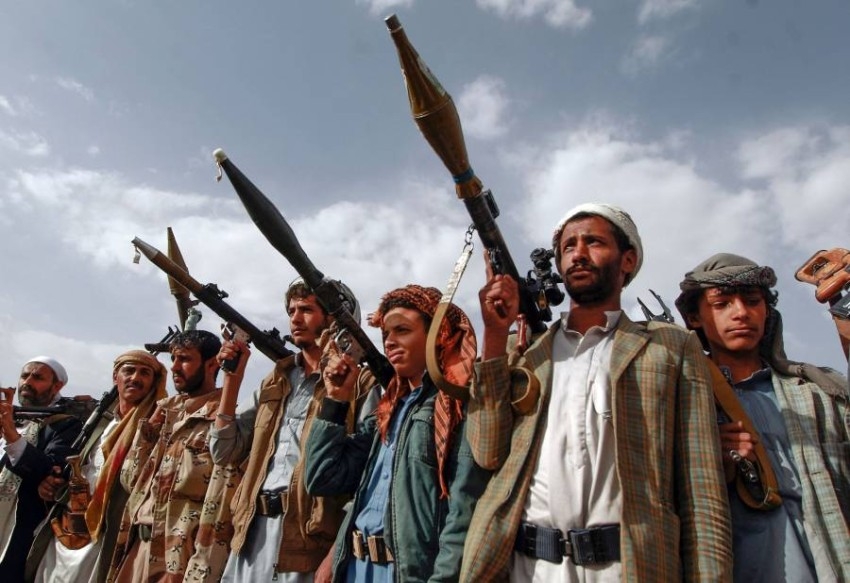 90 قتيلاً في معارك عنيفة بين الجيش اليمني والحوثيين في مأرب
