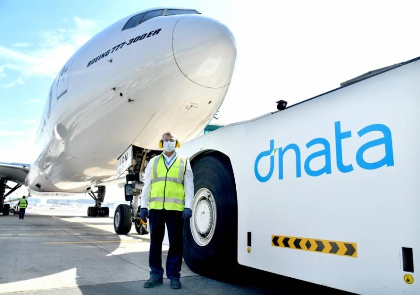 دناتا تحقق إنجازاً كبيراً في عمليات الشحن بمطار دبي الدولي