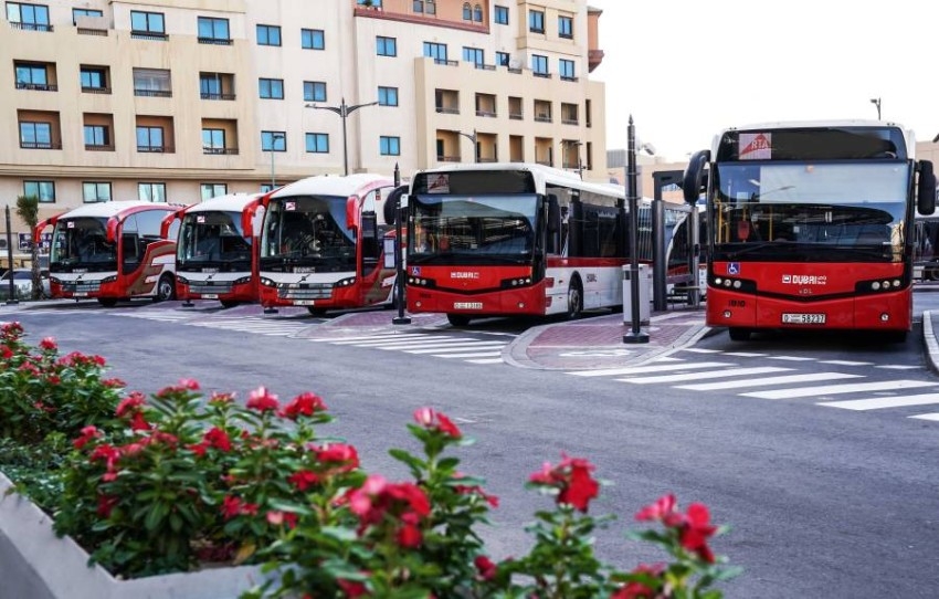 «طرق دبي» تعدل وتطور خطوط الحافلات