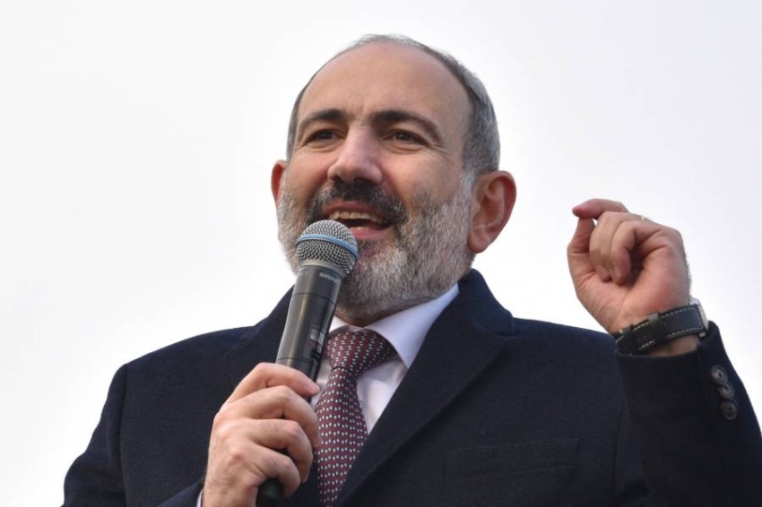 رئيس وزراء أرمينيا يؤكد تنحيه لإتاحة الفرصة لإجراء انتخابات