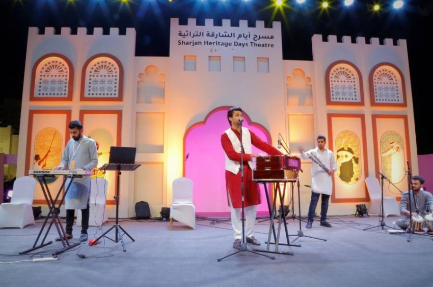 أصيص أرشيد يشدو بالموروث الباكستاني على «مسرح الجاليات»