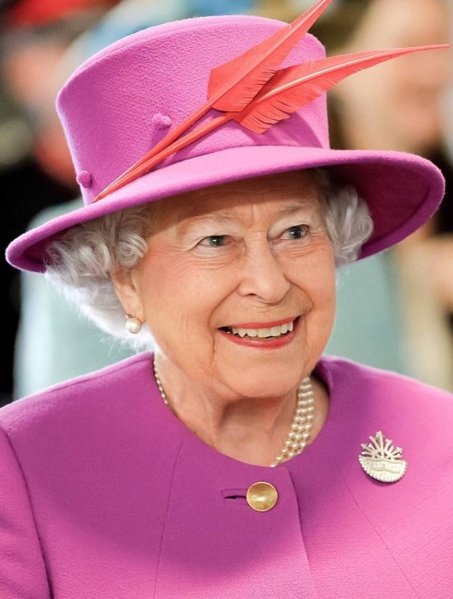 تجريد 70 شخصاً من ألقاب شرفية منحتها لهم ملكة بريطانيا