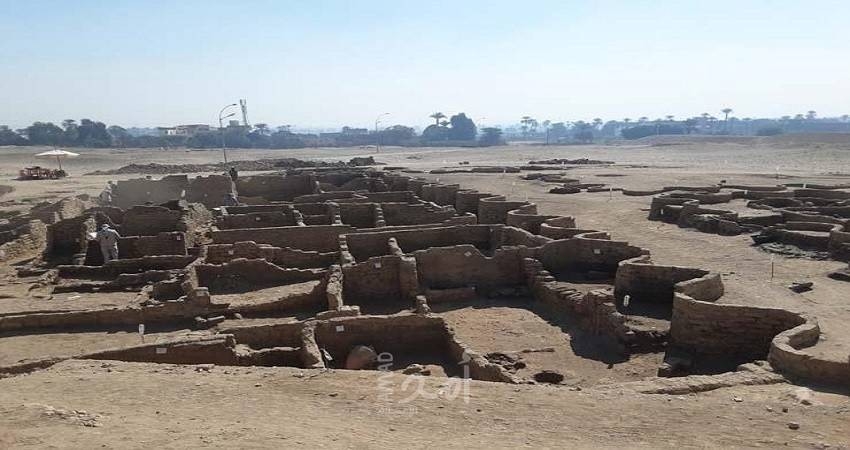 مصر تعلن عن اكتشاف ثاني أهم كشف أثري بعد مقبرة توت عنخ آمون.. تعرف عليه