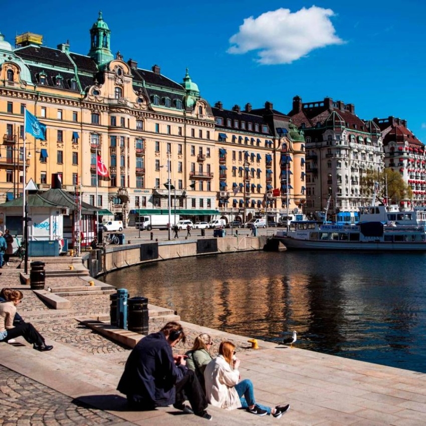 قانون جديد يُنظم الهجرة إلى السويد