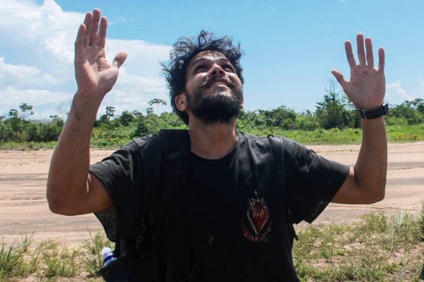 كيف عاش برازيلي 38 يوماً وحيداً في أدغال الأمازون؟