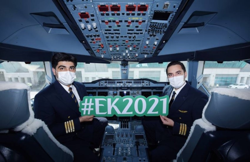 رحلة طيران الإمارات «EK2021» تحتفي بالتطعيم الوطني ضد «كوفيد-19»