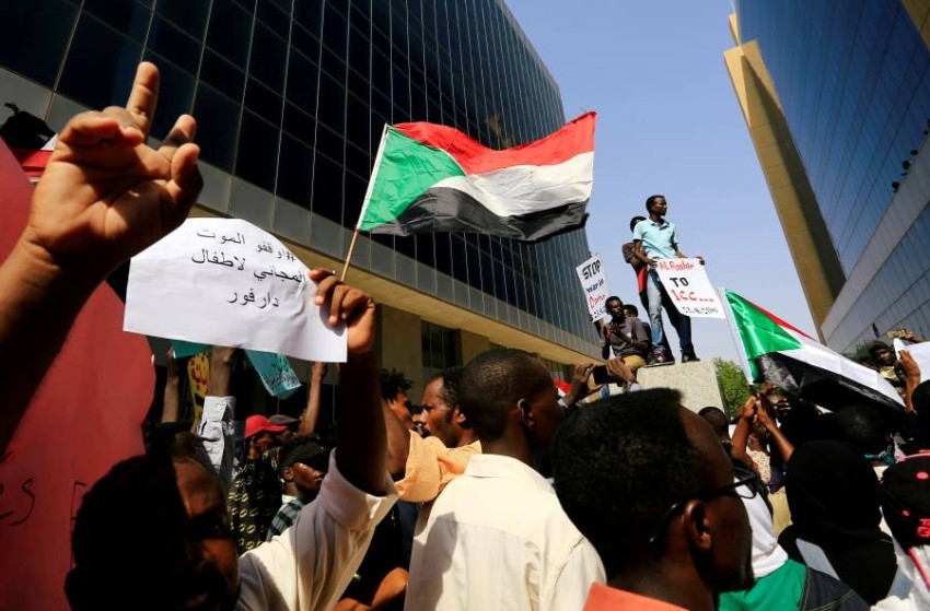 مجلس الأمن والدفاع السوداني يعقد جلسة طارئة لبحث تداعيات أحداث دارفور