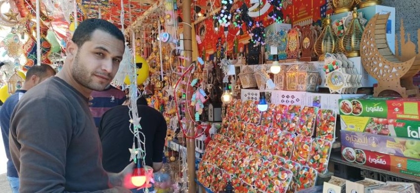 زينة رمضان تتحدى الكورونا في سوق الزاوية