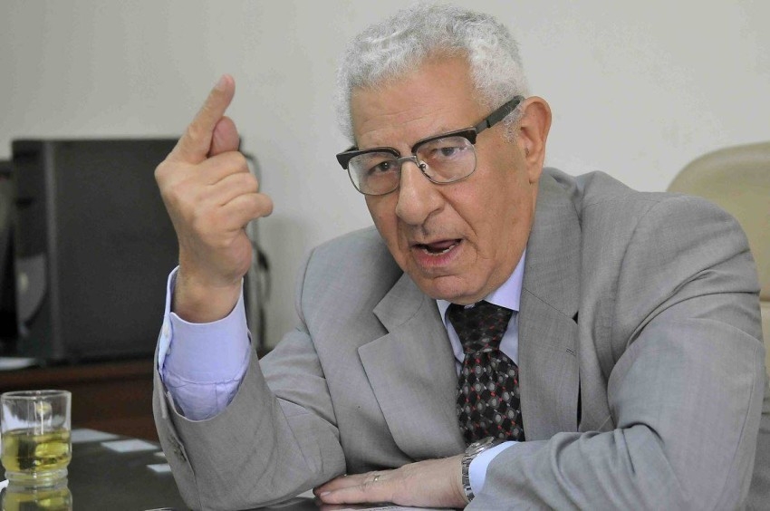 وفاة الكاتب الصحفي  المصري مكرم محمد أحمد عن 85 عاماً