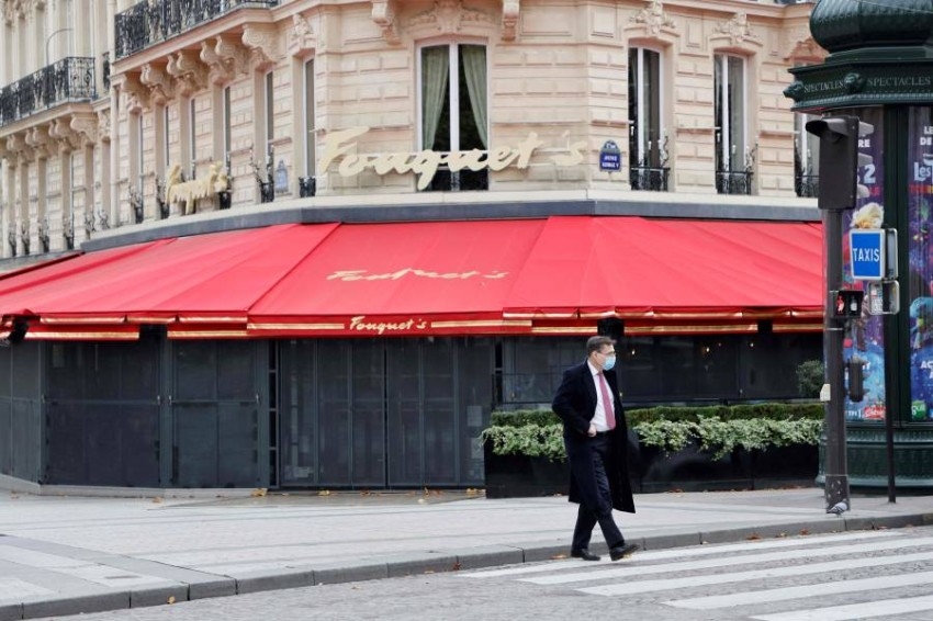 فرنسا تحدد موعداً لإعادة فتح المتاحف والمقاهي بالأماكن المفتوحة