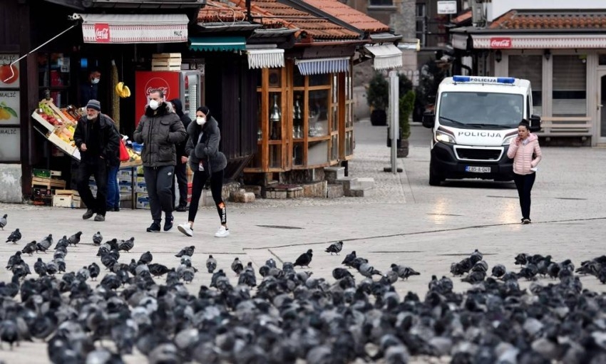 احتجاجات في البوسنة بسبب نقص لقاحات كورونا