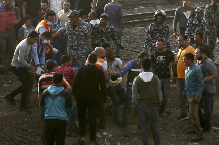 109 مصابين جراء خروج قطار عن مساره في مصر