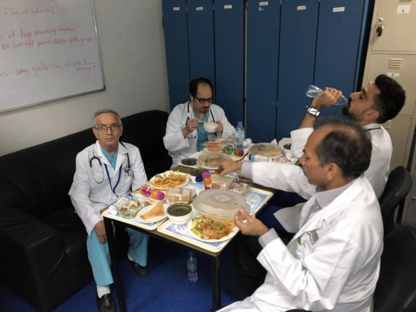 طوارئ مستشفى راشد: مستعدون لمواصلة الصيام دون إفطار لإنقاذ المرضى