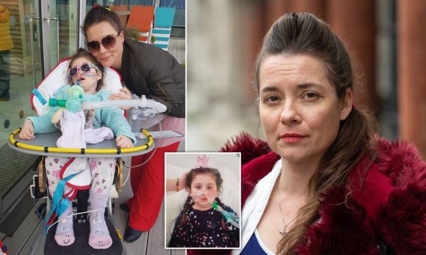 بريطانية تخسر معركة قضائية لإبقاء طفلتها على قيد الحياة