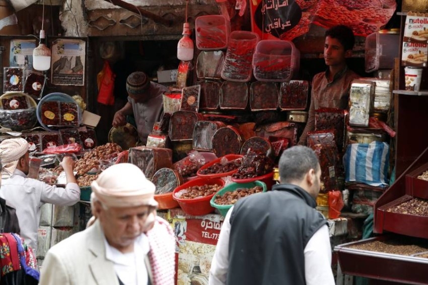 اليمن.. كورونا وواقع الحرب يقوضان طقوس رمضان