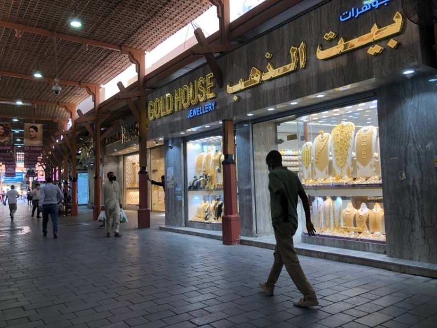 سوق الذهب دبي.. رحلة إلى الماضي مع بريق المجوهرات