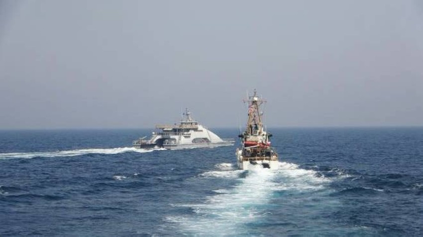 مواجهة بين سفن إيرانية وأمريكية للمرة الأولى منذ عام
