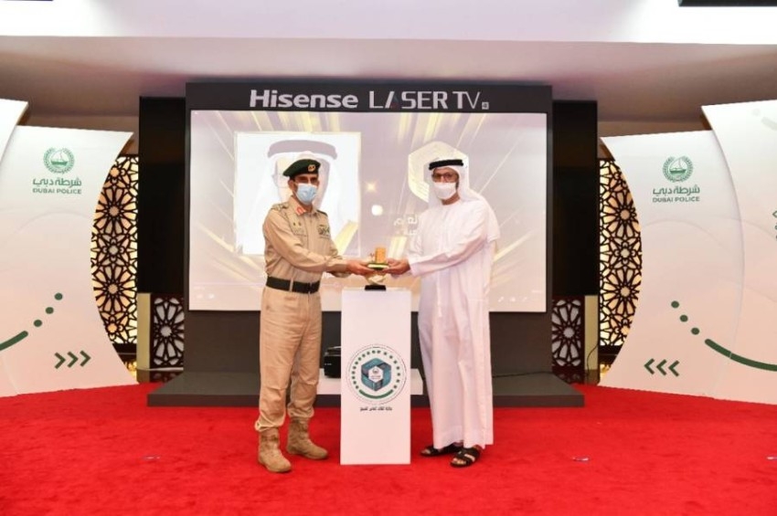 عبدالله المري يكرم الفائزين بجائزة القائد العام لشرطة دبي للتميز 2020