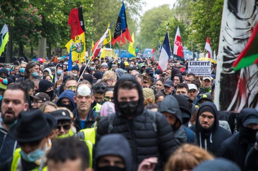 عشرات الآلاف في فرنسا يشاركون في مظاهرات عيد العمال