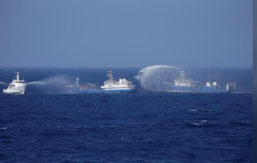 الفلبين تحتج على «عرقلة» الصين لسفنها الدورية