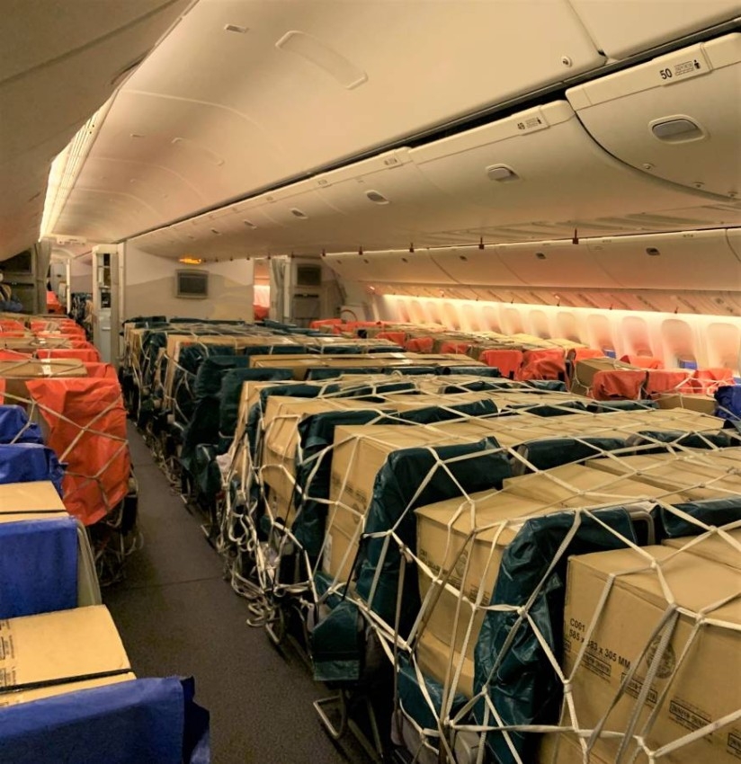 الإمارات للشحن الجوي تكمل عاماً على تحميل الشحنات الطارئة على المقاعد