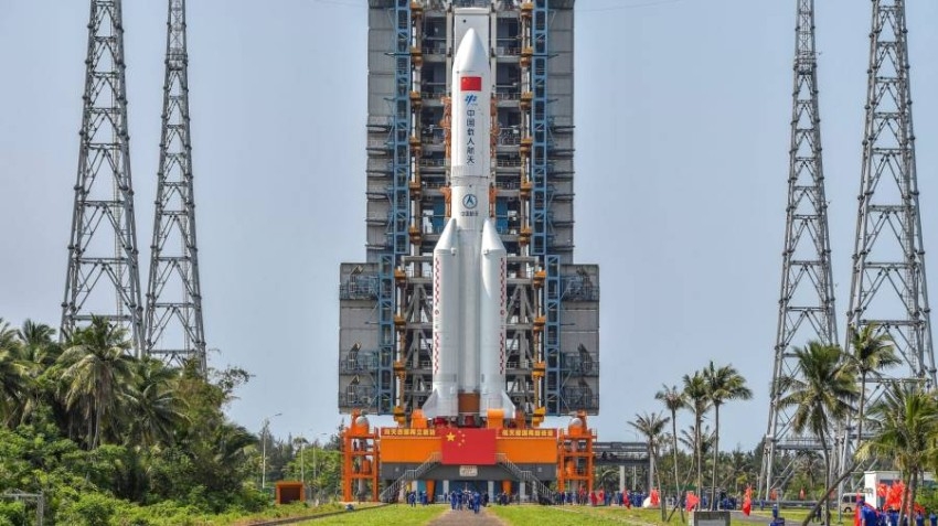 الصين تطمئن العالم بشأن الصاروخ التائه: «لا أضرار متوقعة»