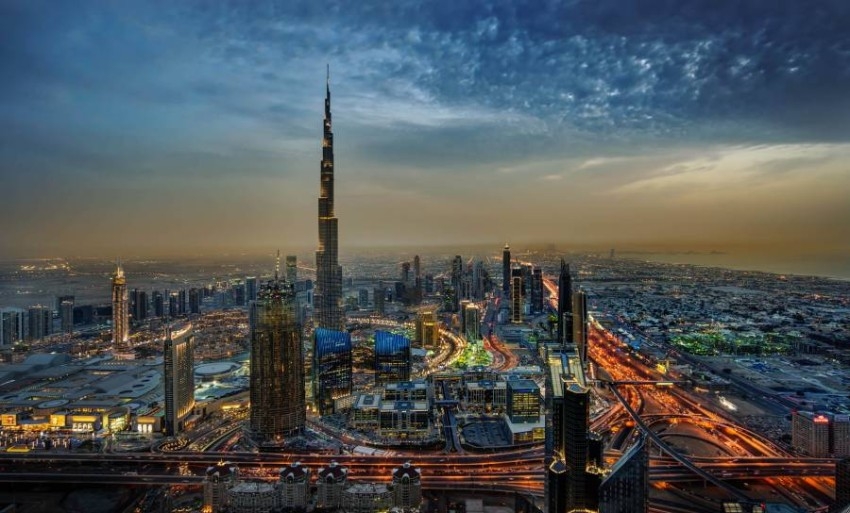 عروض جديدة تمزج بين الأضواء والموسيقى لبرج خليفة ونافورة دبي بالعيد
