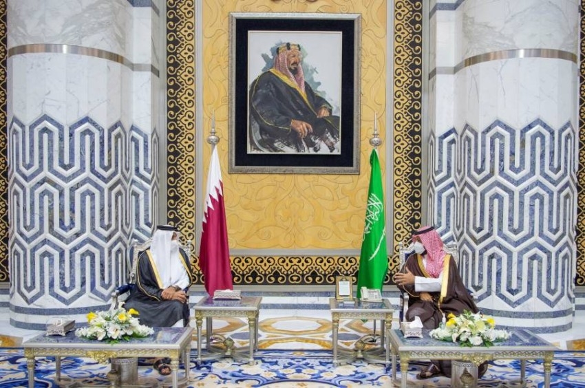 ولي العهد السعودي وأمير دولة قطر يعقدان جلسة مباحثات