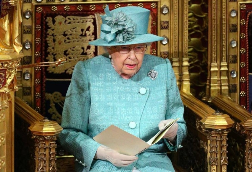 الملكة إليزابيث تفتح أعمال الدورة الجديدة للبرلمان البريطاني
