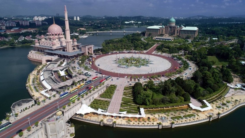 هيئة السياحة الماليزية تشارك في سوق السفر العربي 2021