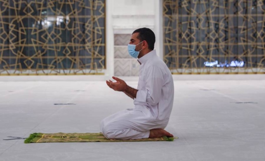 «إسلامية دبي»: فتح المصليات قبل صلاة العيد بـ15 دقيقة.. والصلاة مع الخطبة ربع ساعة
