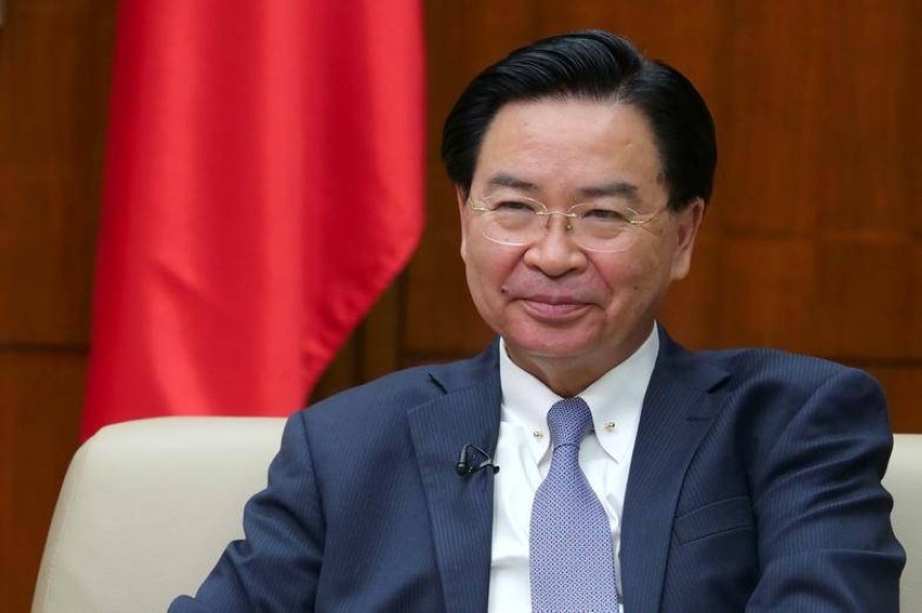 تايوان تصف تصريحات الصين بشأن معاقبة وزير خارجيتها بأنها «سخيفة»