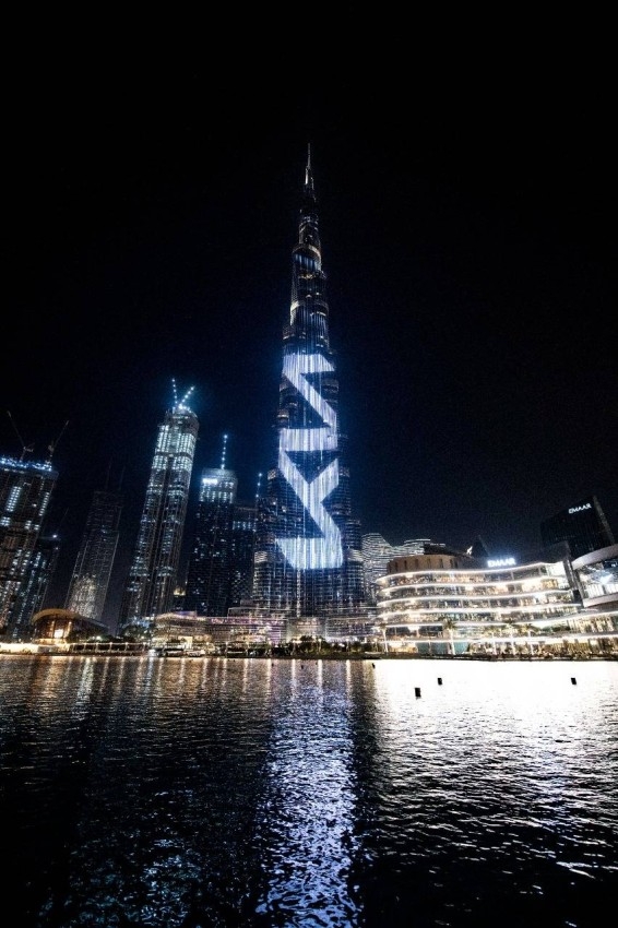 «كيا» تطلق علامتها التجارية الإقليمية الجديدة عبر برج خليفة