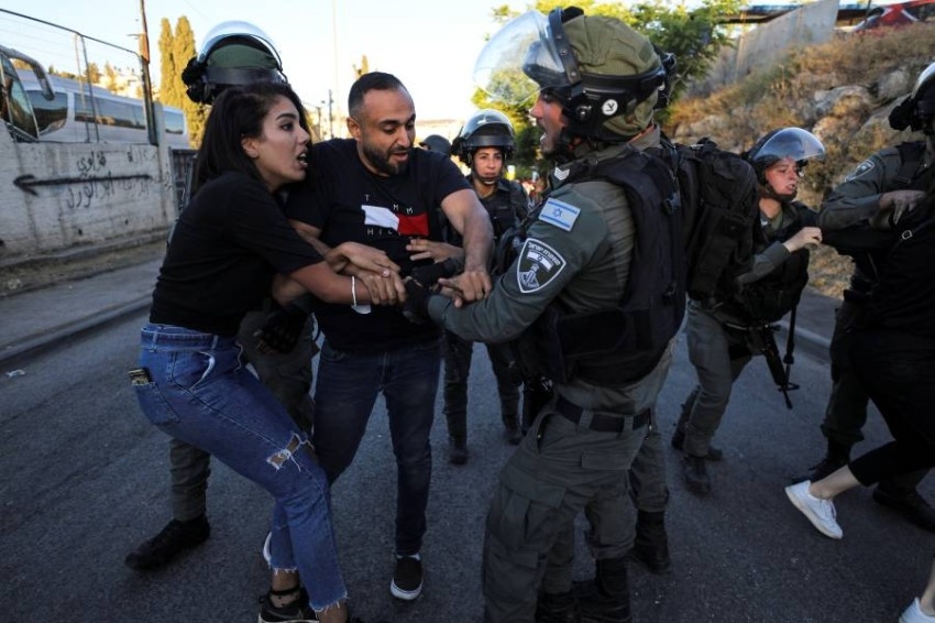 العنف يتصاعد بين إسرائيل والفلسطينيين لليوم السادس