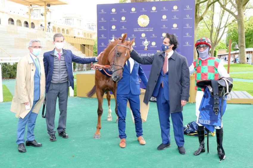 هتال بطل كأس رئيس الدولة للخيول العربية في فرنسا