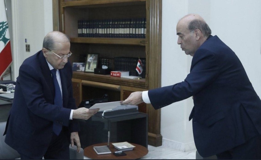 وزير خارجية لبنان يقدم استقالته