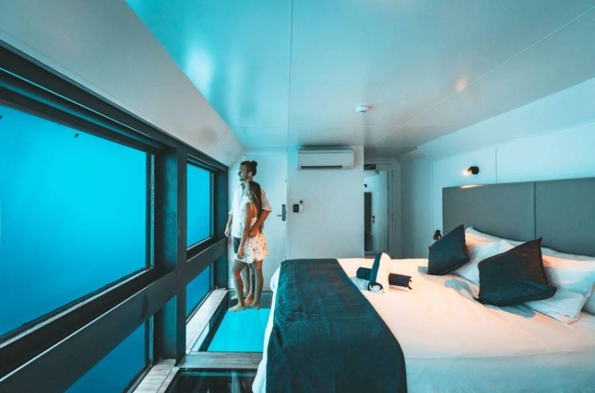أجمل غرف الفنادق تحت الماء حول العالم.. بينها واحد في دبي