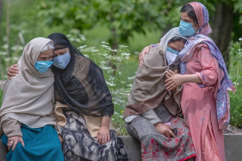 «أزمة كورونا الهندية».. دلهي بصدد إجراءات جديدة وشح في اللقاح